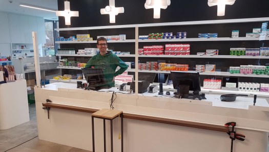 apotheek met plexiglas